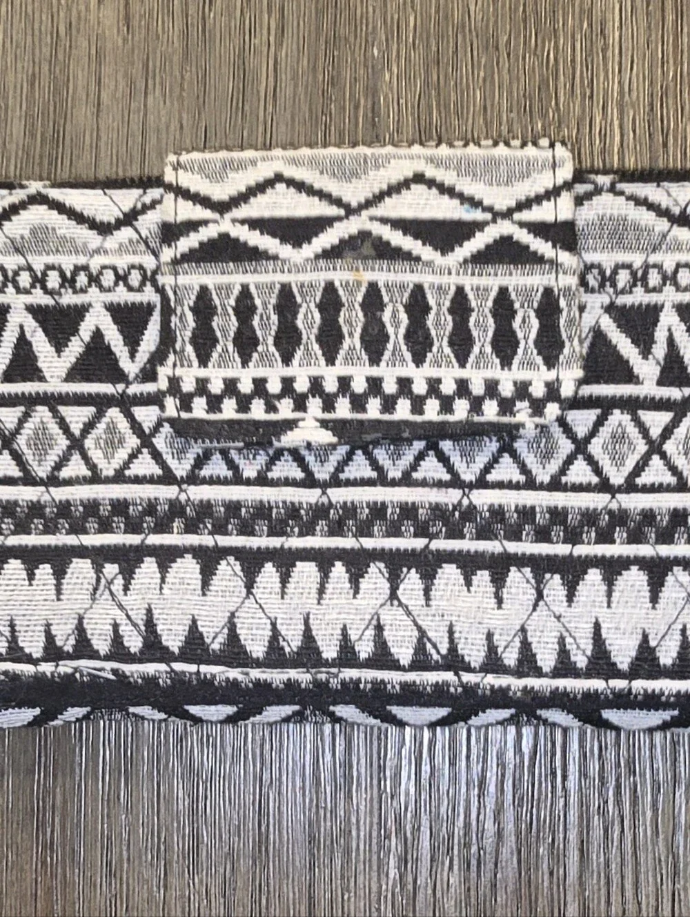 Canncon Sky Black/white Southwestern Aztec Design